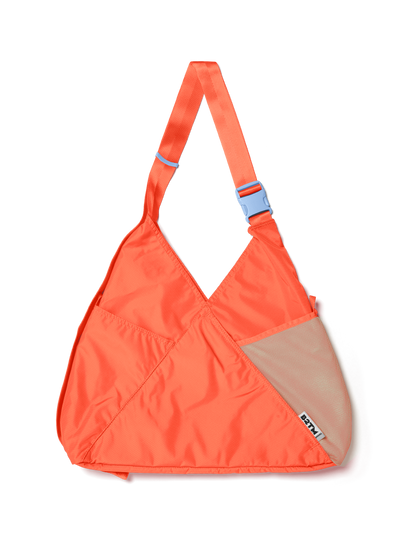Final Few: Triangle Tote (18L)