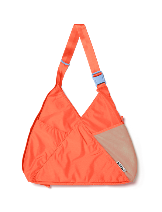 Final Few: Triangle Tote (18L)