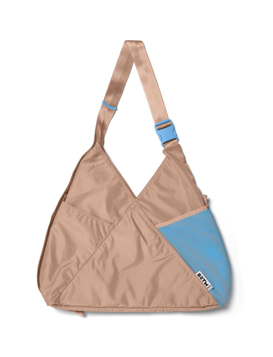 Final Few: Triangle Tote (18L)